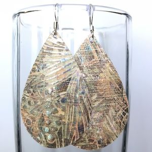 πΌ Peach Floral Teardrop Leather Earrings